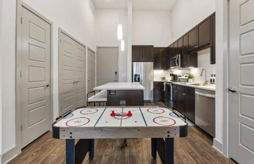 Serene Frisco Apt with Pool, EV Charger and Gym - Foto 33