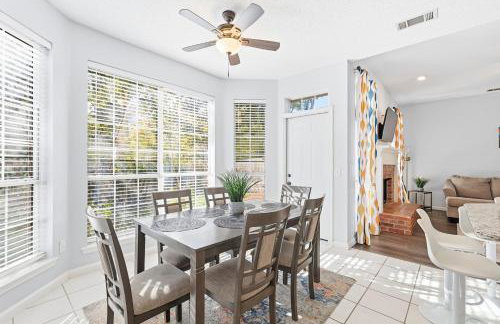 Bright and Cozy 4B Retreat in Frisco - Foto 38