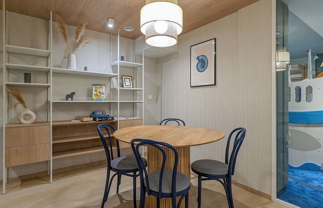 Two-bedroom Accepting Pets by Renters - Photo 3