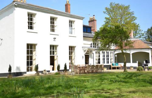 Henstead Hall - Photo 52