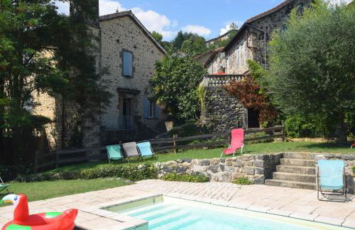 Holiday Home in Ardèche near Château de Ventadour - Foto 9