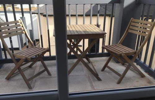 Coast Apartment - Photo 6