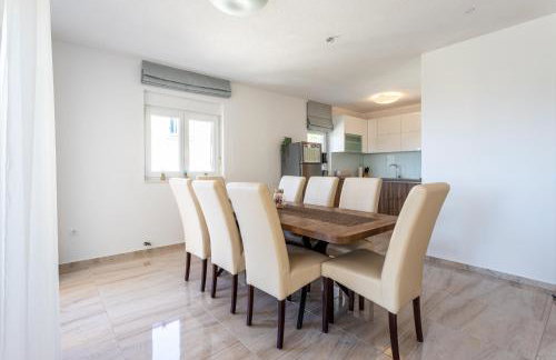 Villa Ana perfect for families with kids and groups,House with heated Pool - Photo 41