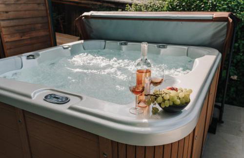 Kuća za odmor Kiara - bazen, jacuzzi i sauna - Foto 18