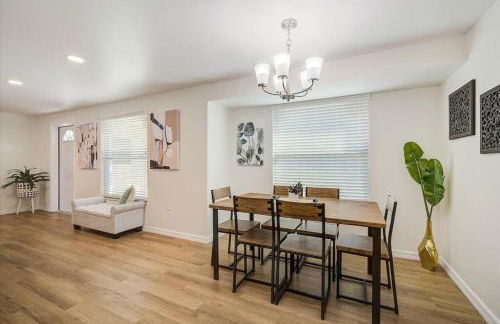 Spacious home With Heated Pool 3 miles from IMG! - Foto 40