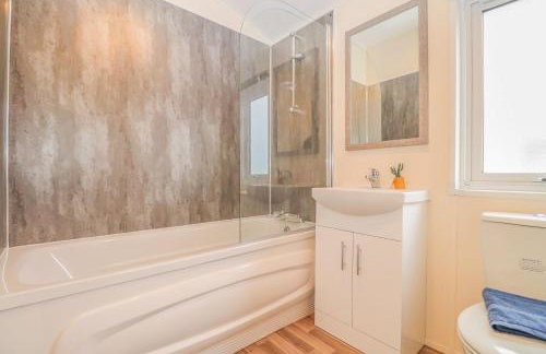 Platinum lakeside Lodge on resort with fishing - Foto 31