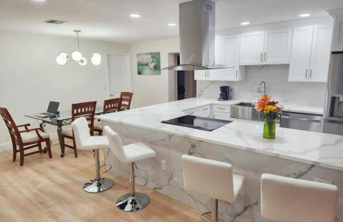 Largo, Fl Heated Pool 8 Beds 1 Mile to Beach Pets - Foto 8