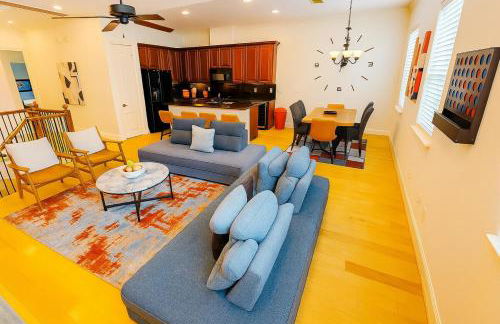 Galleria Comfort 3BR King Bed Private Jacuzzi and Garage - Foto 38