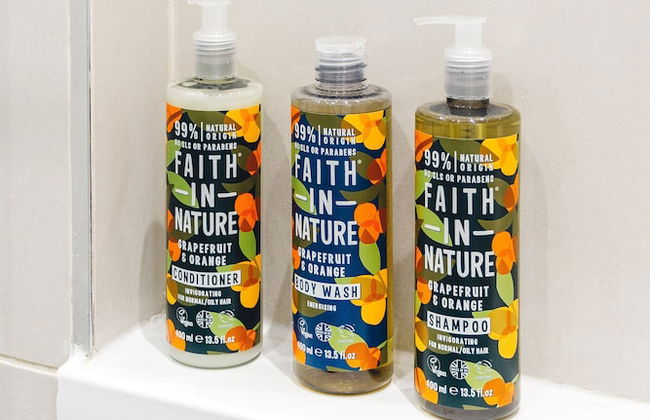 2 Bed Apartment Right on Trafalgar Square - Photo 42