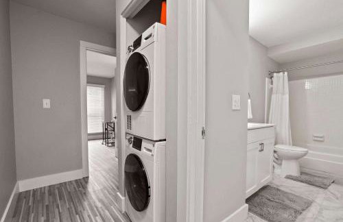 The Ultimate Rochester Getaway Cozy & Inviting - Foto 9