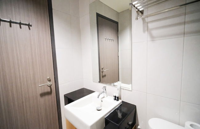 Best Location And Strategic 2Br At Praxis Apartment - Foto 26