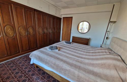 Large Family Flat with Lift - Perfect for Long-Term Stays - Foto 5