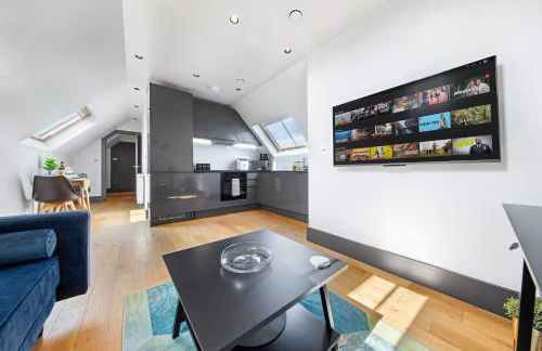 Escape by The River & Bushy Park - Foto 8