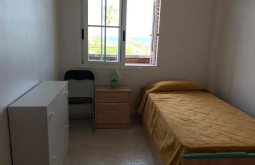 Casa unifamiliar en primera linea de mar - Foto 25