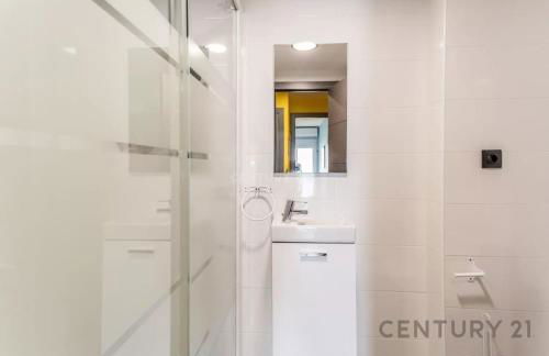 Charming Coastal Retreat - Foto 16