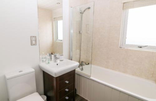 Sunstone Lodge Garreg Haul Lodge - Photo 17