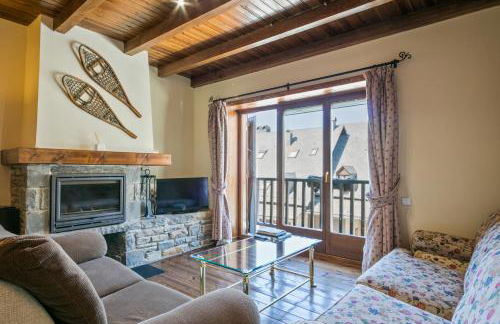 Baqueira Apartamentos Cota 1700 a pie de pistas - Photo 67