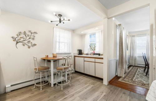 Family Retreat Near NYC w/ Parking & Views - Foto 25