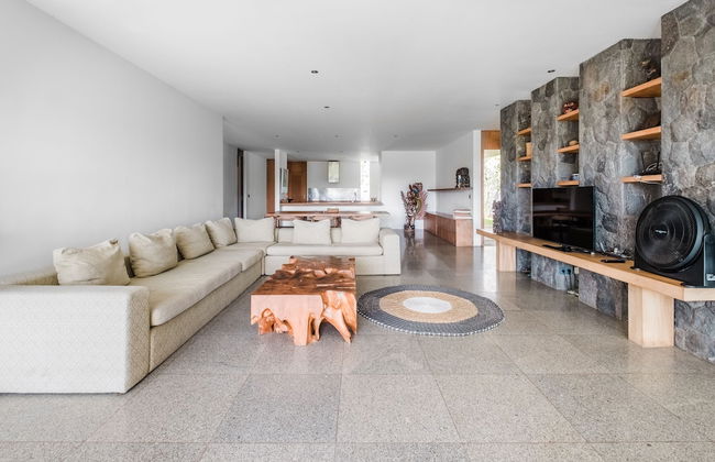 Jimbaran Balangan BeachFront Villa Nakar - Foto 25