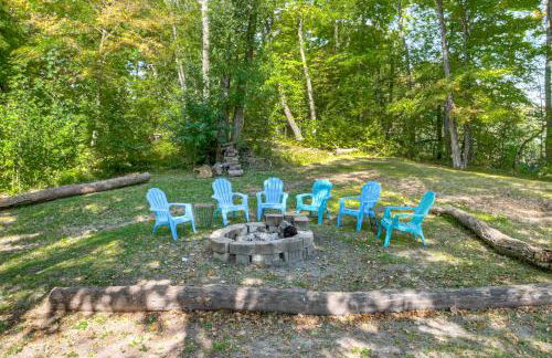 Long Lake Cabin with Fire Pit and more! Pet-Friendly - Foto 2