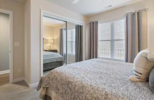 Modern Decor, Views, Grill, Workstation, Boat + 2 PWC Slips & Resort-Style Amenities - Foto 24