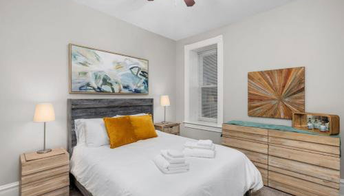 Walk to Forest Park Euclid Fire Pit Porch Swing - Foto 4