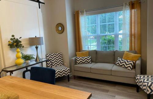 Adorable Apt with Access to Pool and Tennis Courts - Foto 12