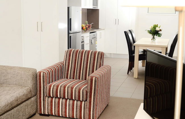Oaks Moranbah Suites - Photo 16