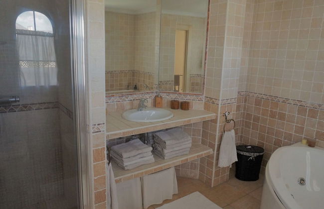 Stylish Alfas del Pi Stay - Foto 13