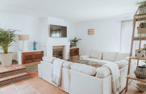 Villa Aroha - Huge Villa, Sea Views & 2 pools - Foto 52