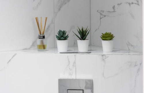 Luxurious 2 King-size bed flat with Patio - Foto 11