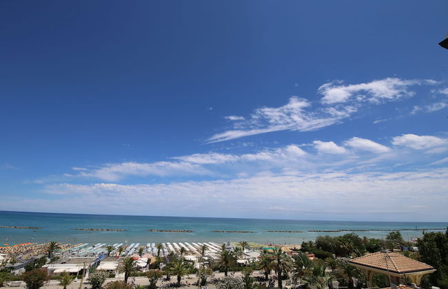 Apartment 30 Meters From the sea With 8 Beds With Full sea View - Foto 65