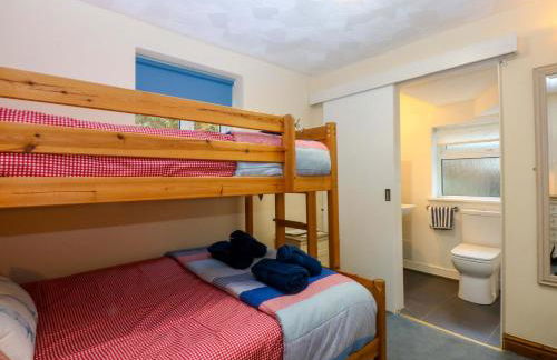 Min Y Traeth - Photo 21