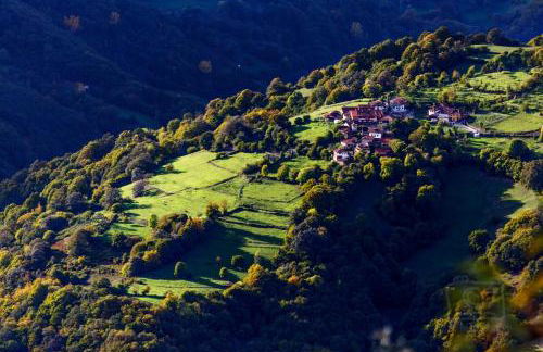 La Casa Roja de Quirós - Foto 44