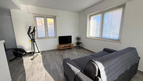 Monty's House - Photo 5