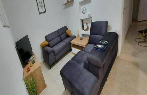 Sunny Holiday Home With Pool - Foto 16