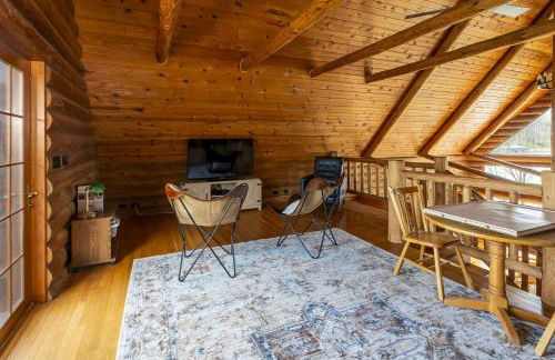 Luxury Log Cabin w Beach & Dock Sleeps 12 - Photo 47