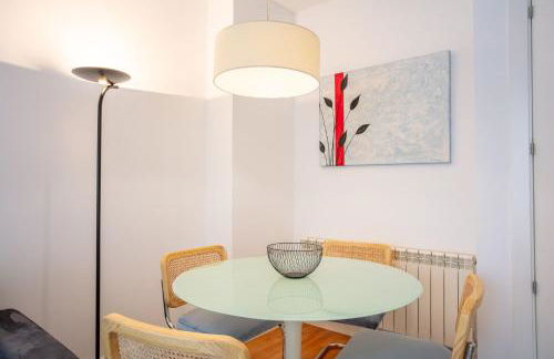 Perfect 4-Person Apartment in the Heart of Madrid Near Plaza Mayor I - Foto 11