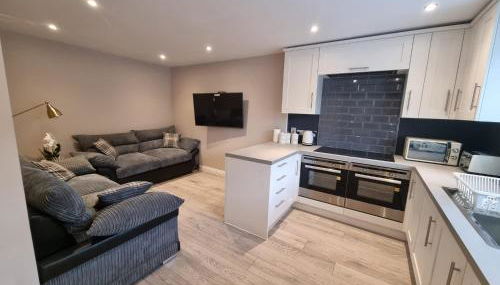 6 Dbl Bed, Central Huddersfield house inc parking - Foto 4