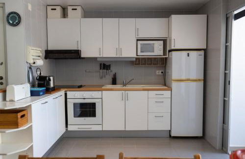 Sun & Beach Apartment by Soulplaces - Foto 14