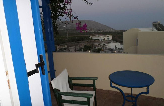 Santorious Nice View Apartment - Photo 17