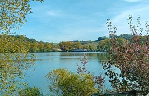 Les pieds dans l'eau - Photo 1