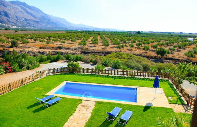 Theo Beach Villa Large Private Pool Walk to Beach Sea Views A C Wifi Car Not Required - 1843 - Foto 28