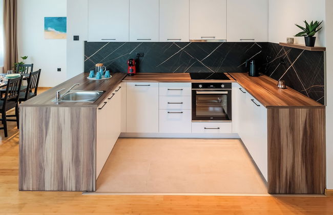 TESLA Residence Subotica - Photo 27