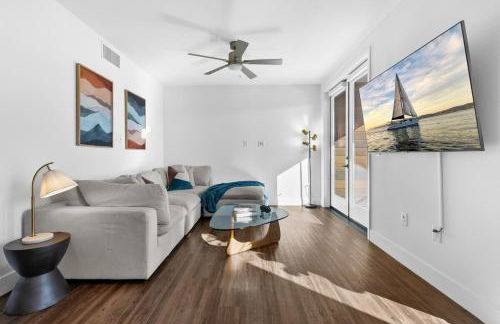 Amethyst Sky Loft - Elevated Two-Story Waterfront - Foto 2