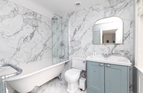 2BR Georgian home, Garden, Hot tub, Sea view, Sleeps 6 - Photo 24