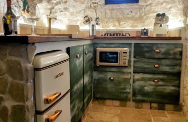 Trullo Amalia con piscina privata - Foto 15