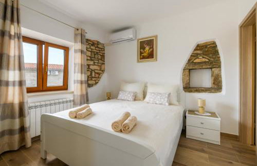 House Angela with private pool, private parking, wi-fi and fully fenced garden - WiiBuk - Foto 6