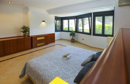 Ibiza Villa Planetcostadorada - Photo 14