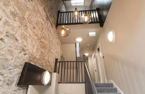 Declaration Suite - Photo 2